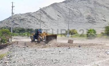 Terreno de 100mts en el Condominio Altavista en Mala, en carretera Calango
