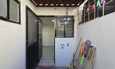 Casa en renta en Coto Boreal con seguridad 24/7