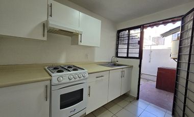 Casa en renta en Coto Boreal con seguridad 24/7