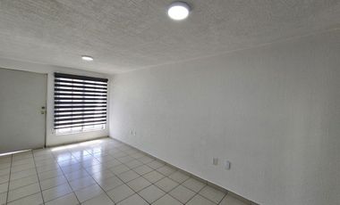 Casa en renta en Coto Boreal con seguridad 24/7