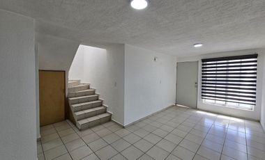 Casa en renta en Coto Boreal con seguridad 24/7