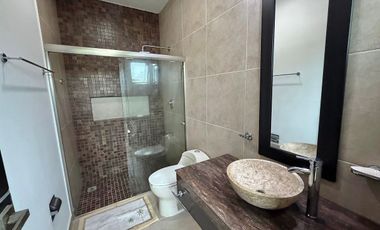 CASA FRENTE AL MAR EN SAN BRUNO EN RENTA A LARGO PLAZO