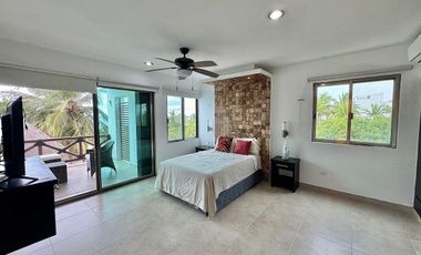 CASA FRENTE AL MAR EN SAN BRUNO EN RENTA A LARGO PLAZO