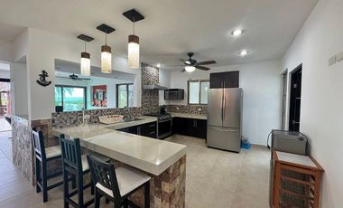 CASA FRENTE AL MAR EN SAN BRUNO EN RENTA A LARGO PLAZO