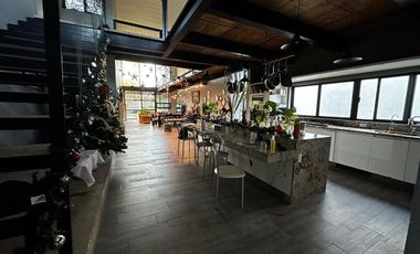 Residencia de Lujo en Mérida zona Norte | Doble Altura, Jardín Amplio y Alberca