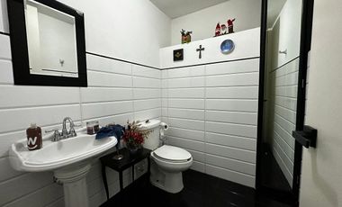 Residencia de Lujo en Mérida zona Norte | Doble Altura, Jardín Amplio y Alberca