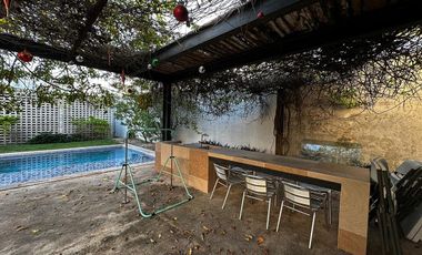 Residencia de Lujo en Mérida zona Norte | Doble Altura, Jardín Amplio y Alberca