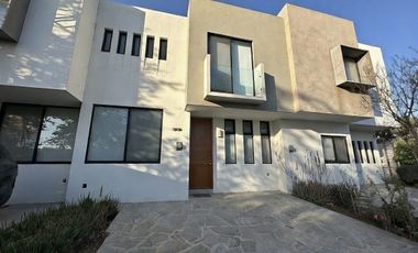 RENTA CASA SOLARES COTO SANTILLANA