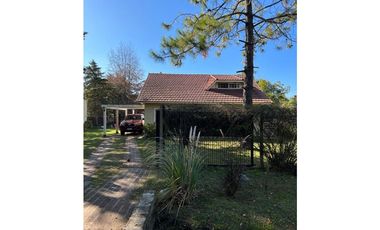 CASA QUINTA EN  BENAVIDEZ  EN ZONA RESIDENCIAL