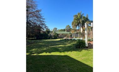 CASA QUINTA EN  BENAVIDEZ  EN ZONA RESIDENCIAL