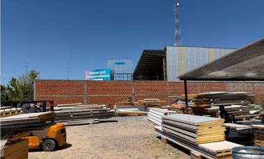 Galpon en alquiler con excelente exposicion