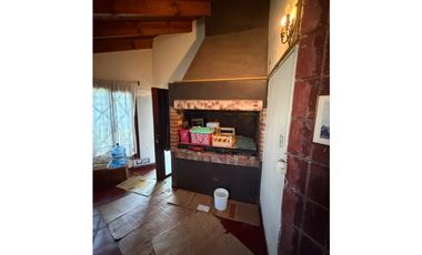 VENTA - Casa 5 amb, patio, cochera + piscina - Zona Pinos de Anchorena