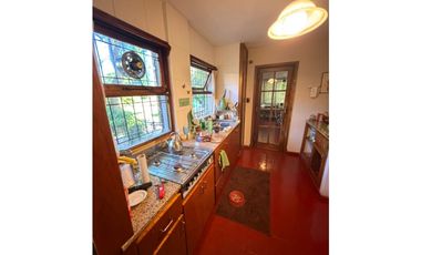 VENTA - Casa 5 amb, patio, cochera + piscina - Zona Pinos de Anchorena