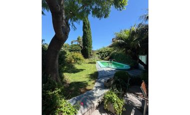 VENTA - Casa 5 amb, patio, cochera + piscina - Zona Pinos de Anchorena