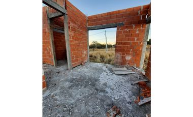 VENTA-LOTE MAS CASA EN CONSTRUCCIÓN-SINSACATE