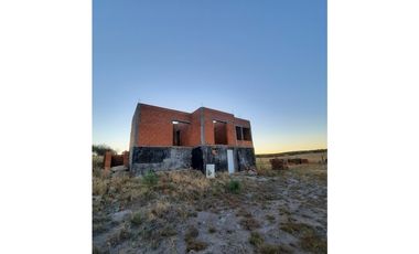 VENTA-LOTE MAS CASA EN CONSTRUCCIÓN-SINSACATE