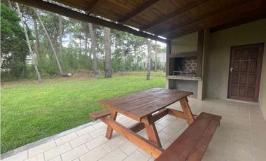 Casa a Estrenar en Pinamar Norte  4 Ambientes, Suite con Terraza