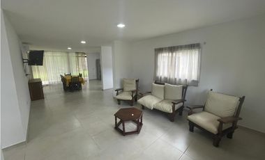 Casa a Estrenar en Pinamar Norte  4 Ambientes, Suite con Terraza