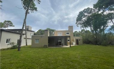 Casa a Estrenar en Pinamar Norte  4 Ambientes, Suite con Terraza