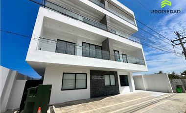 Venta Departamento Amoblado a Estreno en Torremar, Barbasquillo, Manta