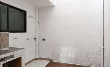 CASA PARA LA RENTA EN ENVIGADO (BARRIO LAS FLORES)