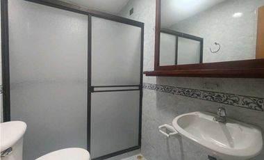 CASA PARA LA RENTA EN ENVIGADO (BARRIO LAS FLORES)