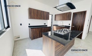 Casa en Fraccionamiento Lomas de Ahuatlán