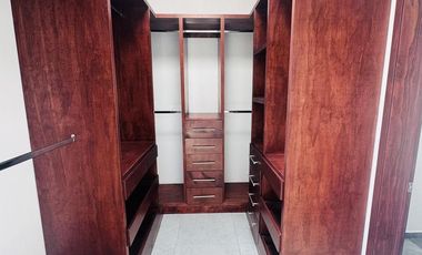 Casa en Fraccionamiento Lomas de Ahuatlán