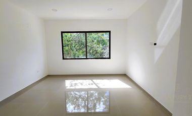Casa nueva de 5 rec en venta en Granada Encuentro Playa del Carmen P4533