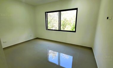 Casa nueva de 5 rec en venta en Granada Encuentro Playa del Carmen P4533