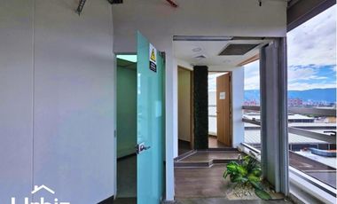 Arriendo Oficina de 279 m² con vista panorámica