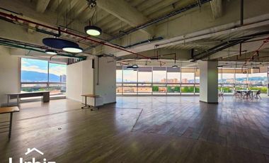 Arriendo Oficina de 279 m² con vista panorámica
