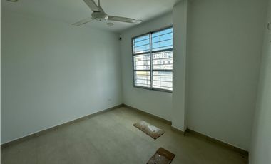SE ARRIENDA CASA CON PANELES SOLARES EN LA CASTELLANA DE MONTERIA