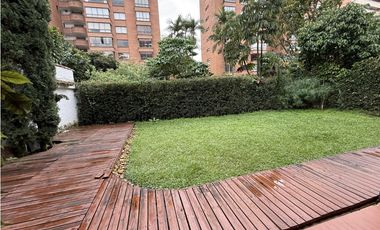 Venta de casa independiente en la Loma de Alejandría en el Poblado