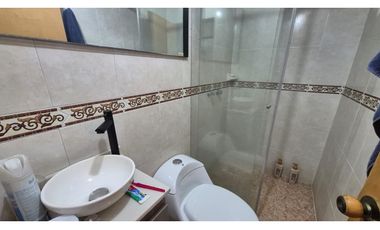 casa tercer piso de 90 metros disponible