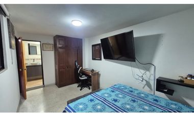 casa tercer piso de 90 metros disponible