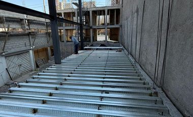 Nave / bodega Comercial en RENTA en Calzada Ignacio Zaragoza.