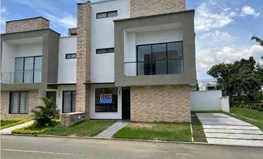 SE VENDE JAMUNDI MANANTIAL DE LAS MERCEDES PROTOCOLIZADA