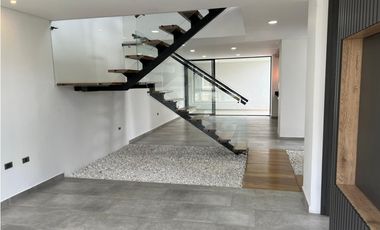 SE VENDE JAMUNDI MANANTIAL DE LAS MERCEDES PROTOCOLIZADA