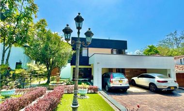 Casa de ensueño en el Poblado cerca al club campestre para la venta