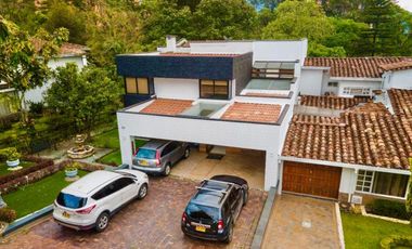 Casa de ensueño en el Poblado cerca al club campestre para la venta