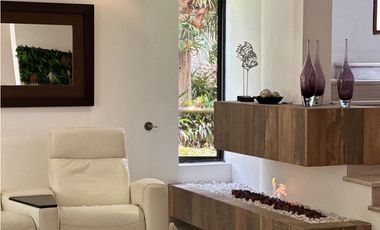 Casa de ensueño en el Poblado cerca al club campestre para la venta