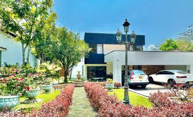 Casa de ensueño en el Poblado cerca al club campestre para la venta