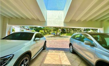 Casa de ensueño en el Poblado cerca al club campestre para la venta