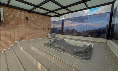 PENTHOUSE ENVIGADO ESMERALDAL CON TERRAZA Y JACUZZI