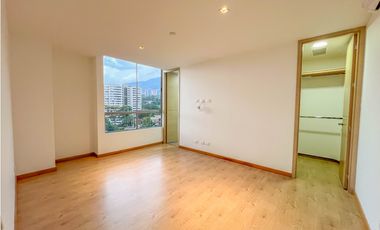 PENTHOUSE ENVIGADO ESMERALDAL CON TERRAZA Y JACUZZI