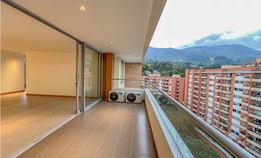 PENTHOUSE ENVIGADO ESMERALDAL CON TERRAZA Y JACUZZI