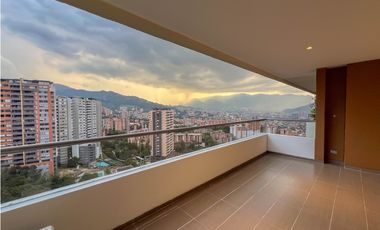 PENTHOUSE ENVIGADO ESMERALDAL CON TERRAZA Y JACUZZI