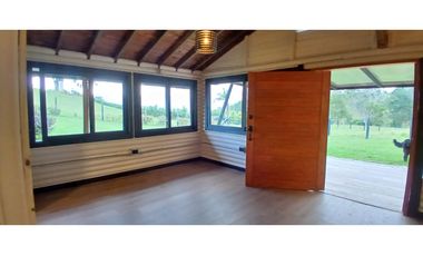 Casa campestre ubicada en el municipio de La Ceja Antioquia.