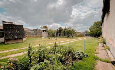 VENTA EN BLOCK GALPON + DOS VIVIENDAS SANTA RITA